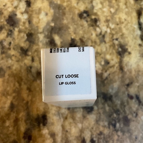 🎉 SALE COLOURPOP So Glassy Lip Gloss in Cut Loose - Picture 4 of 4